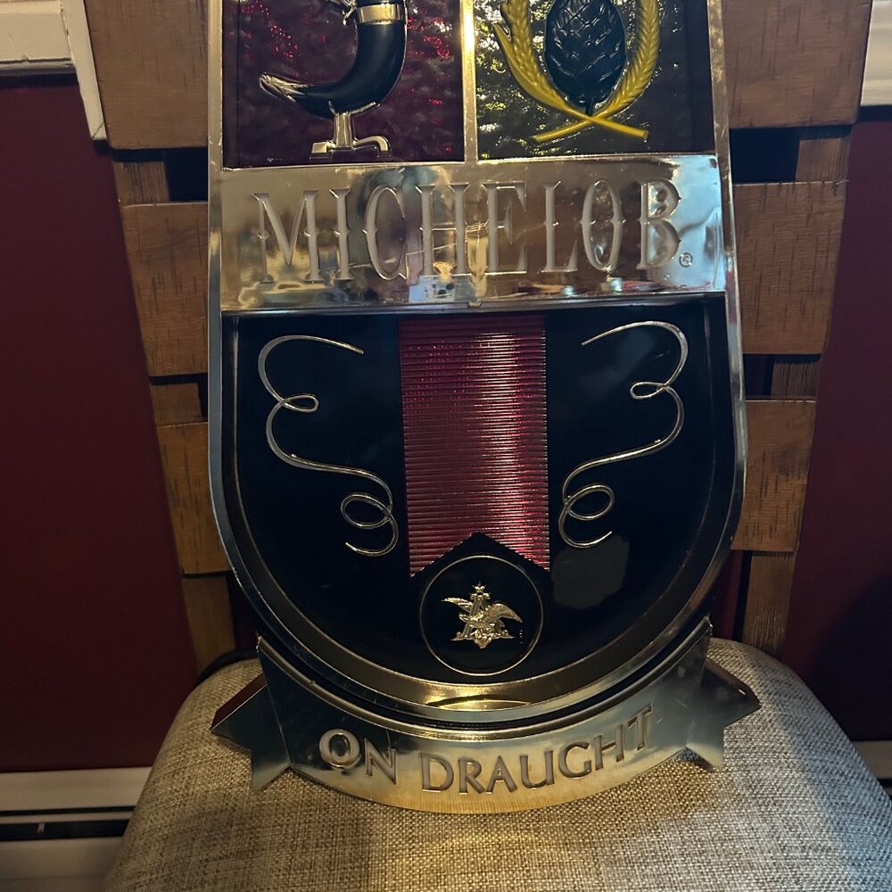 Vintage Mochelob lighted beer sign w medieval shield design 10x 17 works, - Picture 2 of 5
